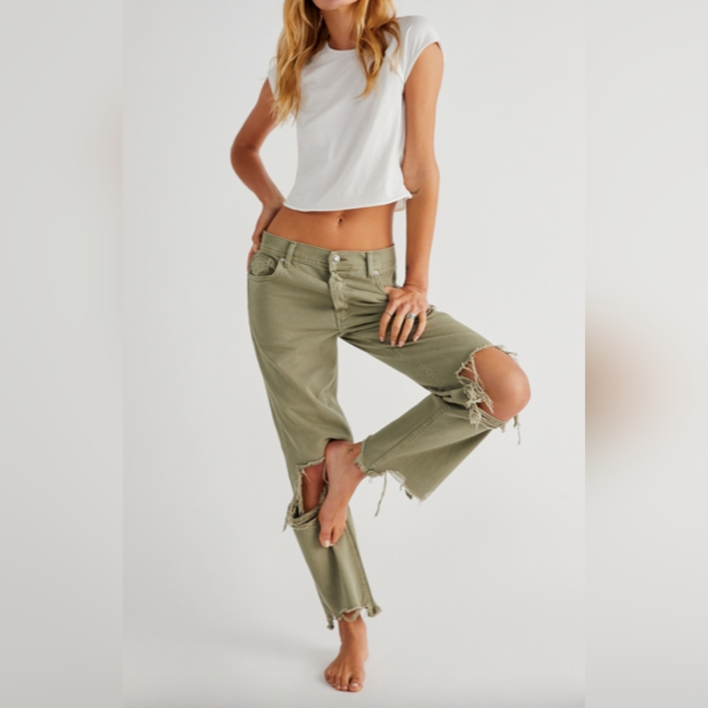 We The Free Distressed Maggie Jeans